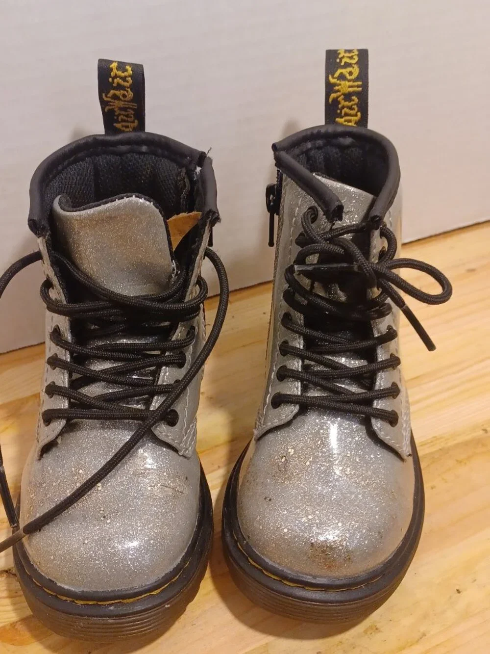 Dr Martens Toddler Size 7 Sparkling Shoes